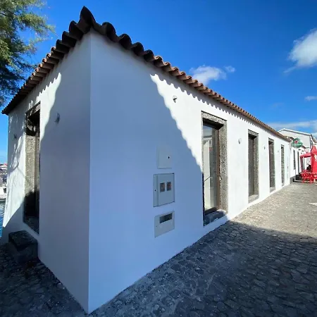 T0 A Beira Mar * Madalena (Azores)